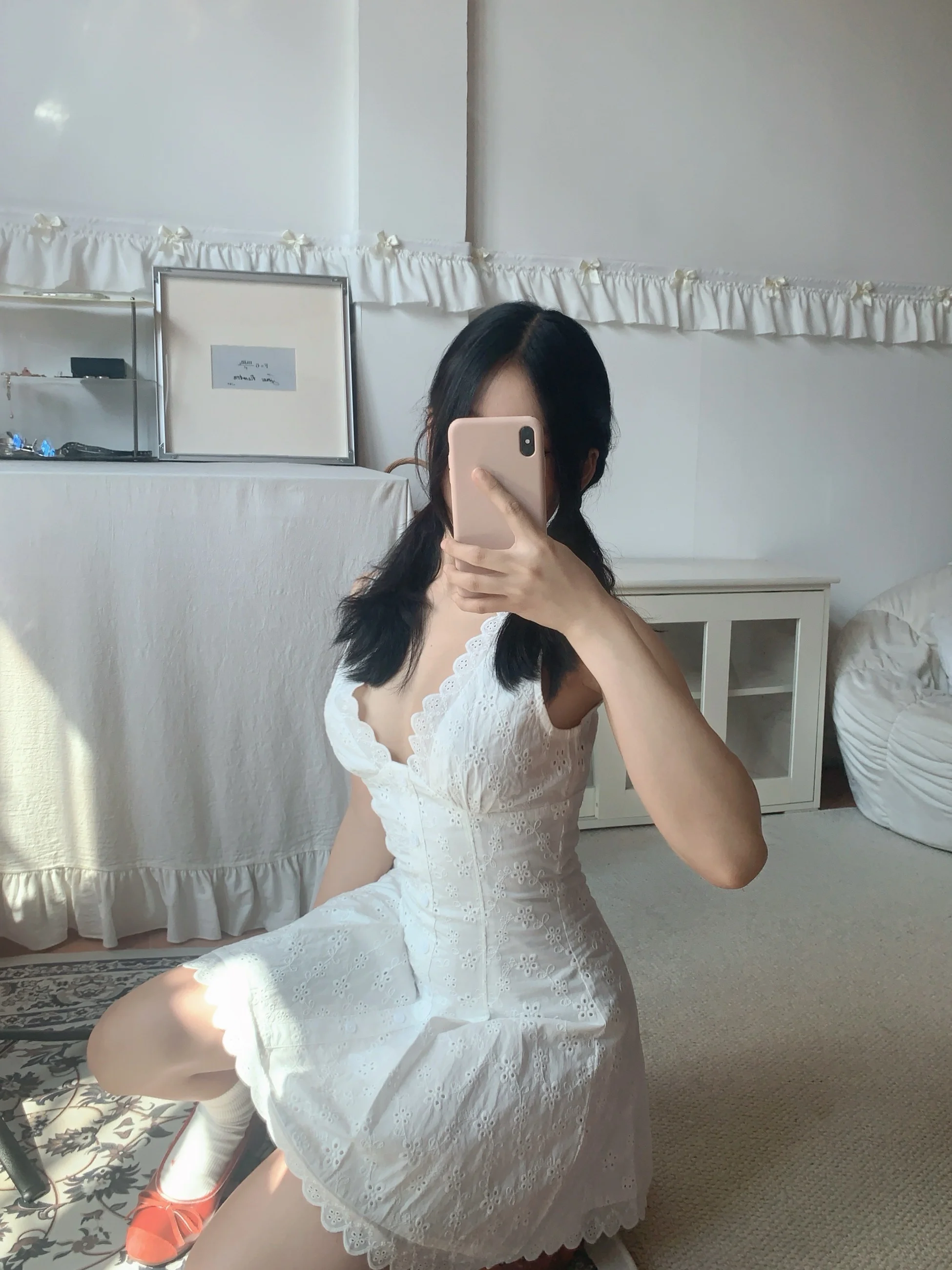 Vestido branco Fb, vestido francês, vestido longo casual para todas as estações, vestido de cintura emagrecedora com design de nicho, vestido para camadas ou usar sozinho, vestido com design floral