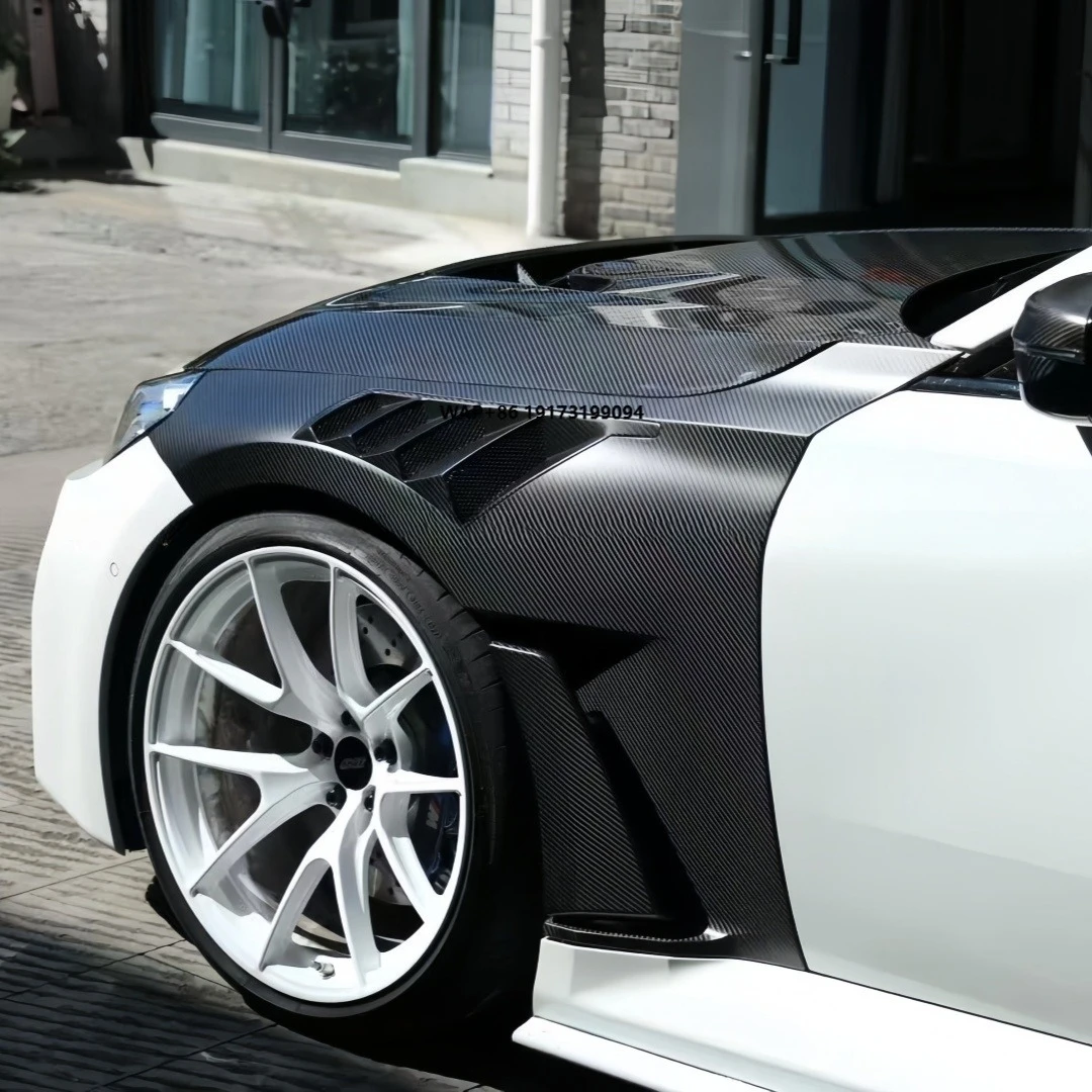 

High Quality Dry Carbon Fiber Fender Flares Mudguards Polished Finish Easy Installation M2 G87 2019- New Condition