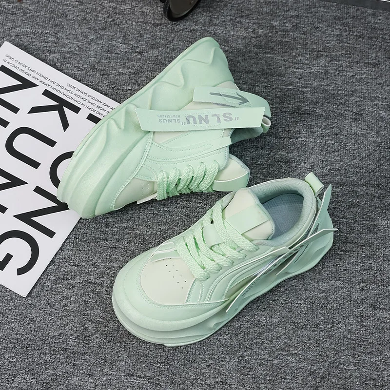 

2026 New Ladies' Casual Shoes High Street Ladies' Wear-resistant Round-headed Thick-soled Leisure Sports Shoes