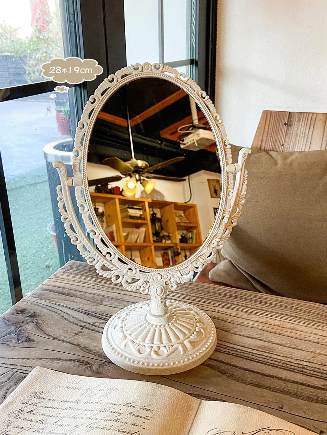 Vintage Mirror Decoration Craft - Unique Design-Accent Décor Piece