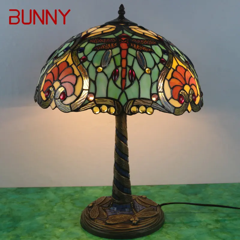 Króliczek Tiffany szklana lampa stołowa LED kreatywny Retro Dragonfly lampka na biurko modna dekoracja do domu salon sypialnia nocna