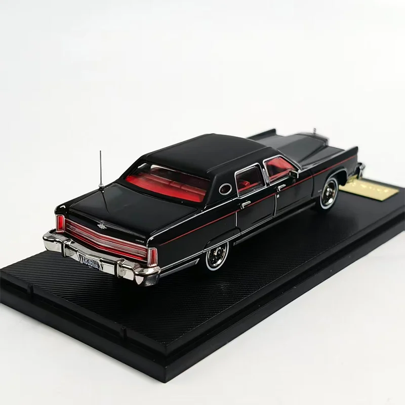 Sun Star aleación 1/64 1979 Lincoln Continental Town coche modelo adulto colección clásica exhibición regalo recuerdo niño juguete