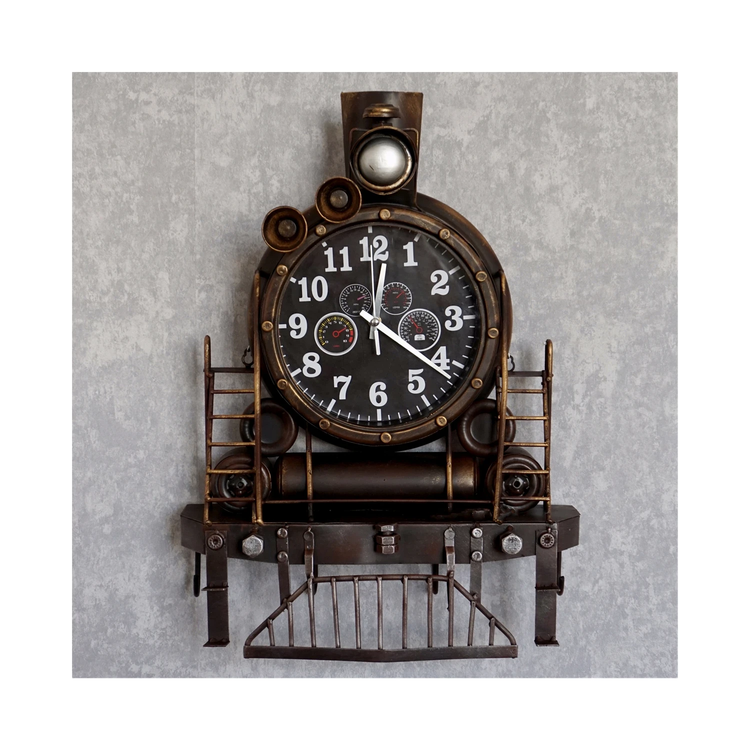 

Custom Metal Crafts Park Train Steam Engine and Motorcycle Model with Clock Bar Train Model Clock