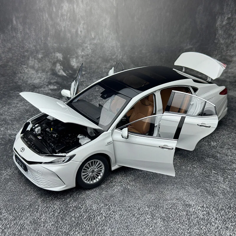 Original factory 1:18 Toyota Camry 9th generation 2024 GAC simulation alloy car model decoration gift