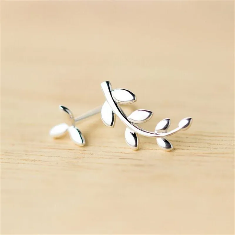 

New Simple Leaves 925 Sterling Silver Jewelry Asymmetrical Leaves Personality Exquisite Plant Popular Stud Earrings E256