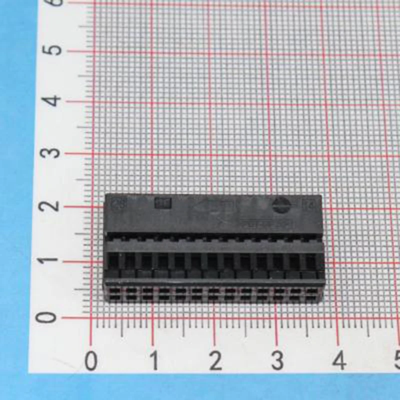 

10pcs TE 144935-1 MQS Housing for Female Terminals Wire-to-Wire 26P .1 in [2.54 mm] Centerline Black Signal