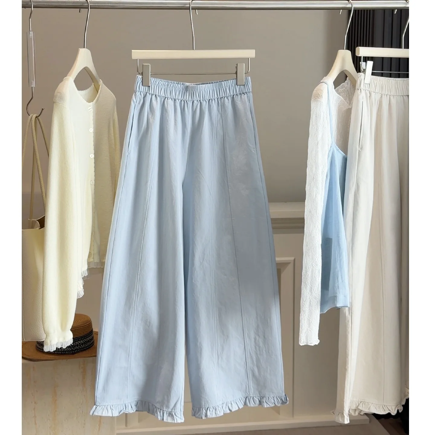 

ALPHALMODA 2026, Новинка, Брюки с воланами по низу, широкие, для женщин, на резинке, удобные, свободные, однотонные, повседневные брюки