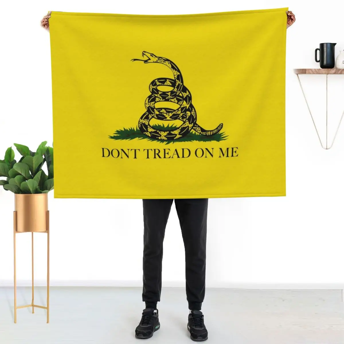 Gadsden Don’t Tread On Me Flag Throw Blanket Weighted Plush bed plaid Decorative Throw Luxury Throw Beach Blankets