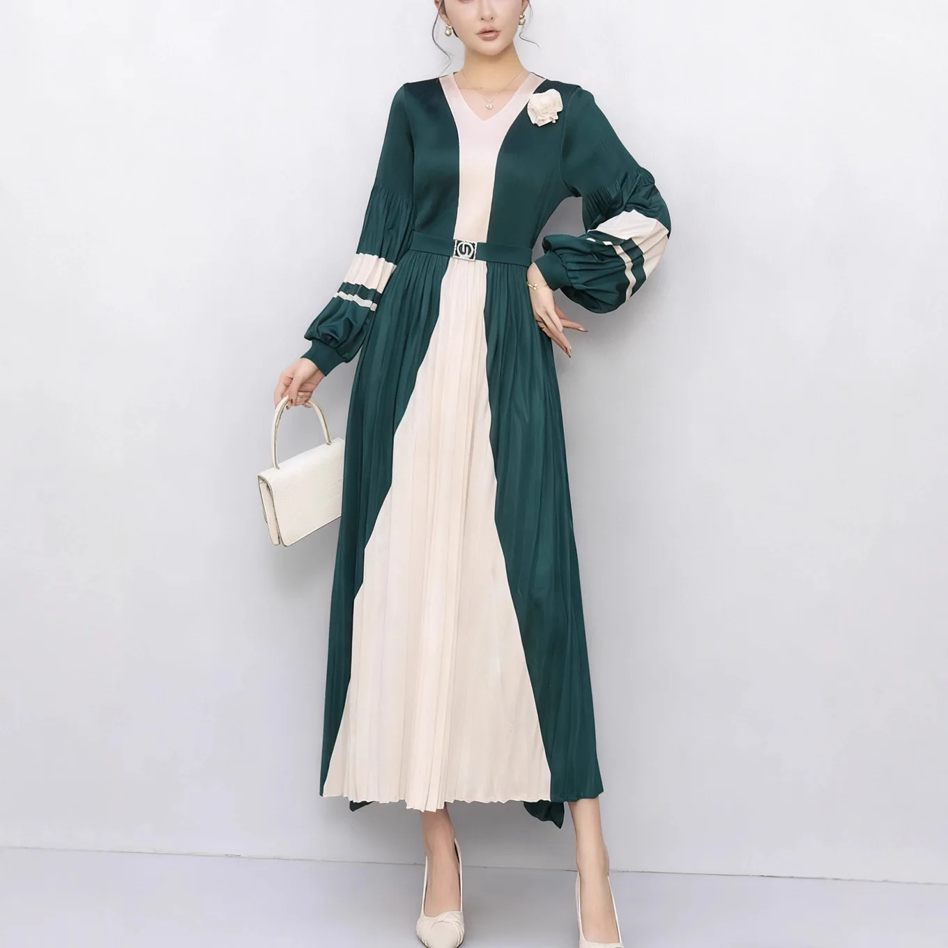 

Miyake Pleated 2026 Dresses Women's Long Large Size Women's Colorblocking Lantern Sleeve Pleated High-end Temperament Dresses