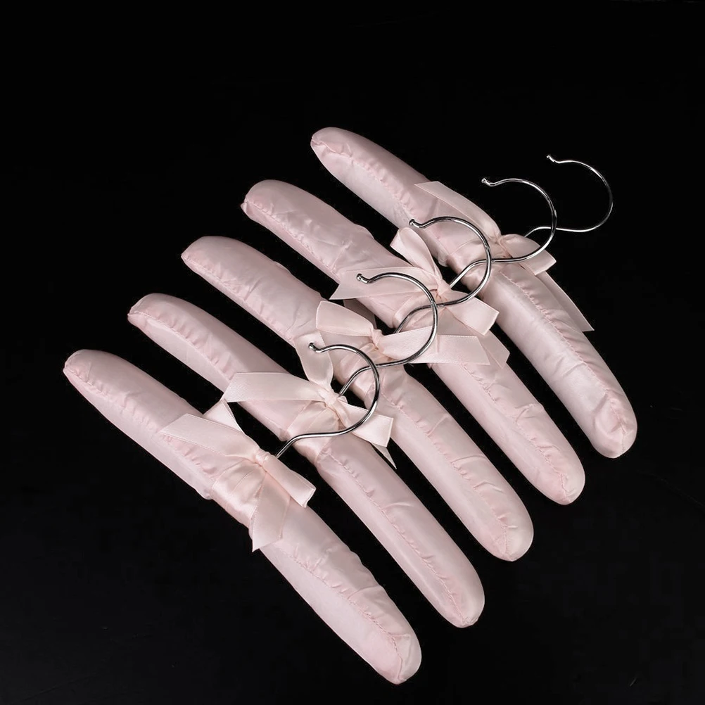 

5pcs Pink Satin Padded Flexible Clothes Racks Chrome Hooks Wrinkle Resistant Supportsatin Hangers Clothes Hangers
