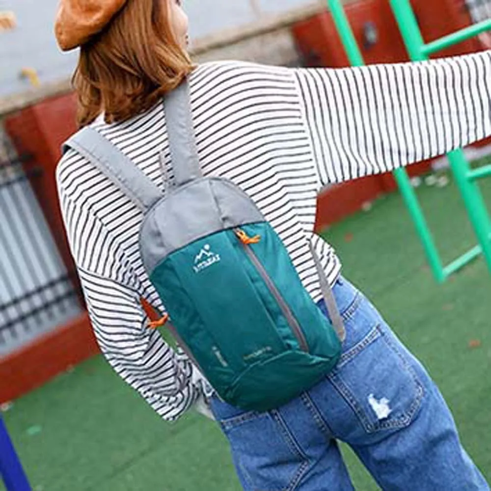 

Nylon Sport Backpack Large Capacity Waterproof Outdoor Rucksack Fixed Webbing Scratch Prevention Mountaineering Bag School