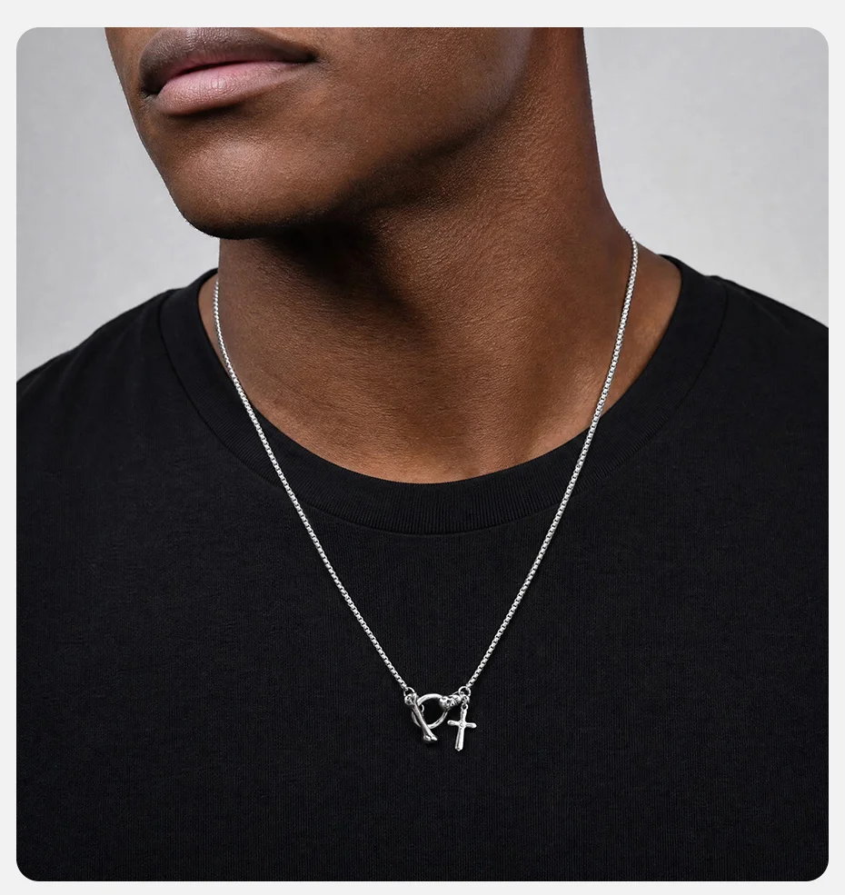 Vnox Totenkopf-Halskette mit Kettenschließe und Kreuzanhänger für Herren, Edelstahl-Boxkette, Gothic-Punk-Hip-Hop-Schmuck, Geburtstagsgeschenk – Detail 2