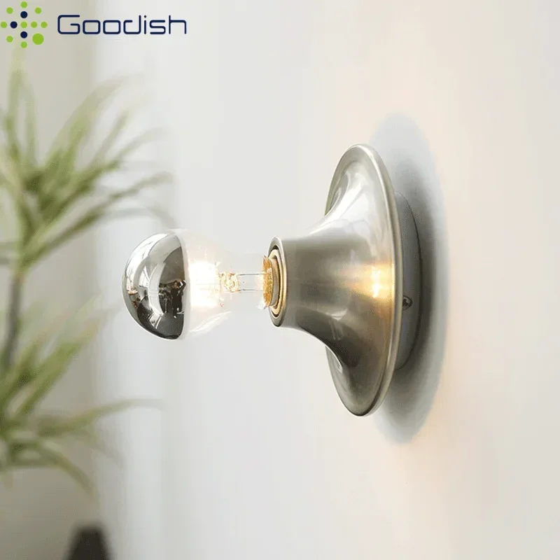 Bauhaus Medieval Retro Bulb Shaped Iron E27 LED Wall Lamp Creative Indoor Lights for Corridor Bedroom Home Decoration Chandelier