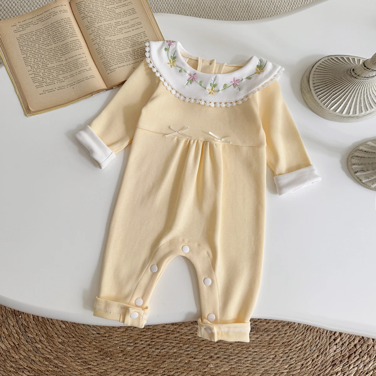 Autumn New Light Yellow Newborn Baby Clothing Flower Embroidery Doll Collar Bow Decoration Jumpsuit Cute Girls Daily Romper