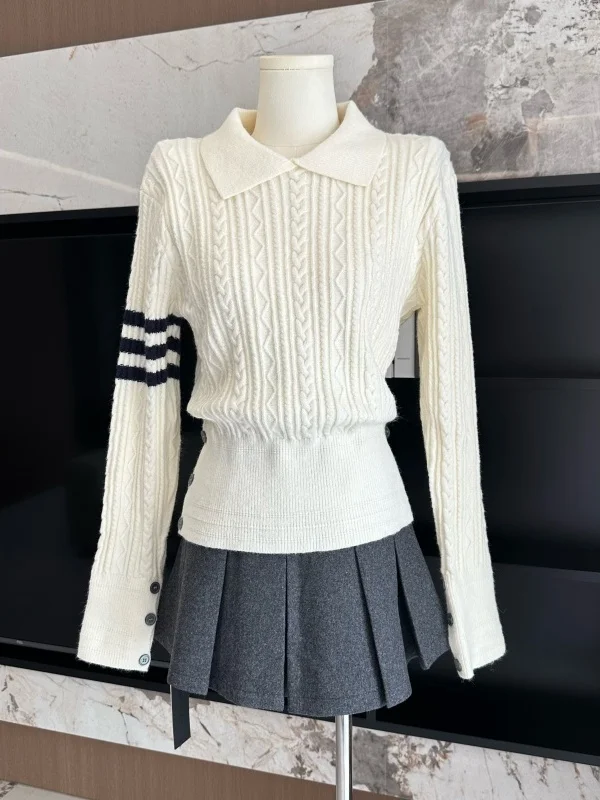 

White Knitted Long Sve Crew Ne Base irt Women's Inner Slimming Top Spring 2026 New Sle Comfortable Casual Knitwear