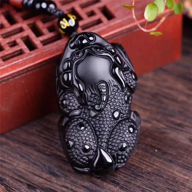 

Natural Obsidian Hand Carved Pixiu Jade Pendant Fashion Boutique Jewelry Men's and Women's Golden Toad Necklace