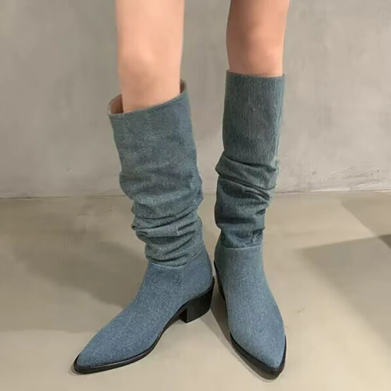 

Модные сапоги Челси До Колена Для Женщин, Новинка осени 2023, Женская Современная джинсовая обувь, низкий каблук, остроносые западные сапоги