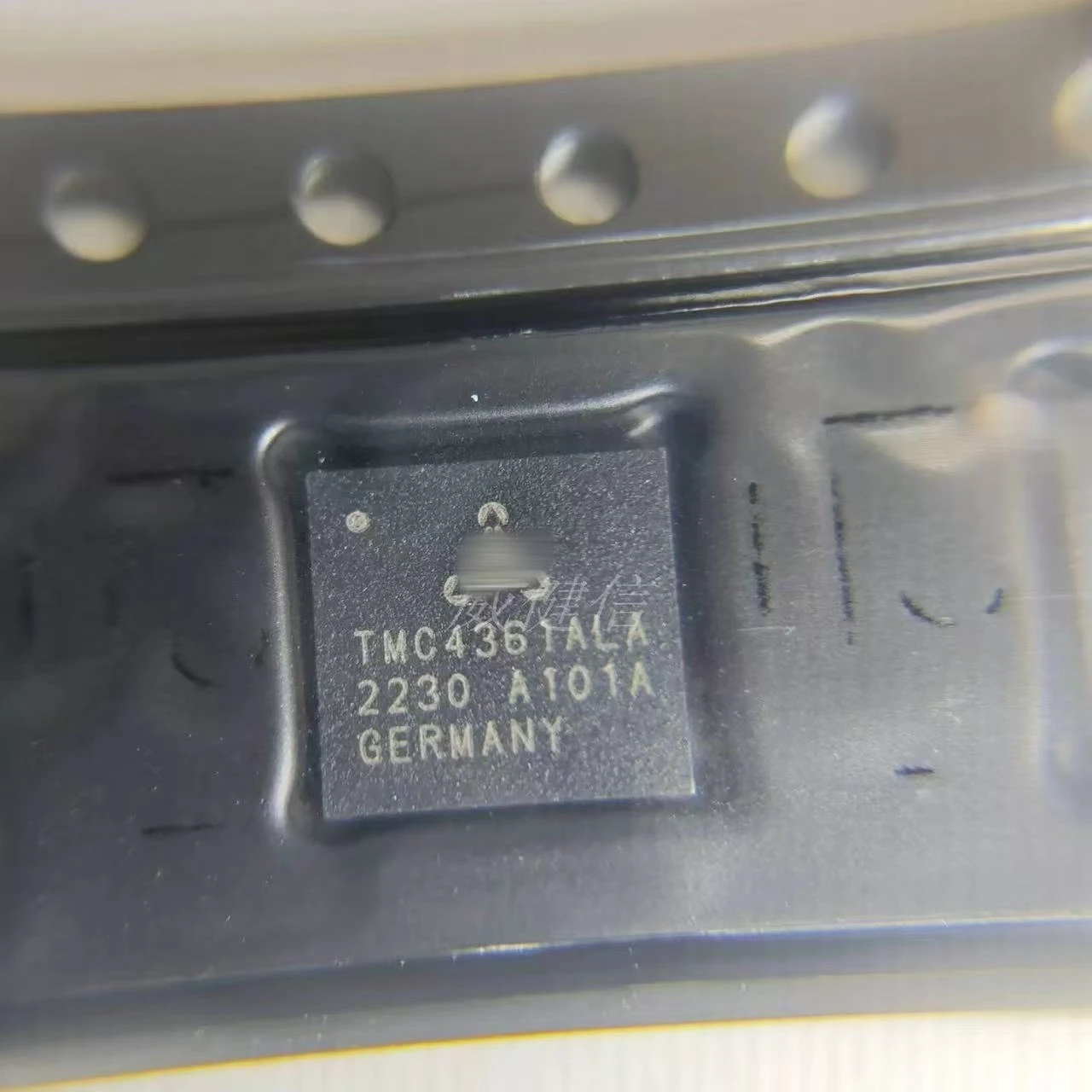 

10 ~ 50 шт. новый оригинальный TMC4361A-LA-T TMC4361 QFN-40