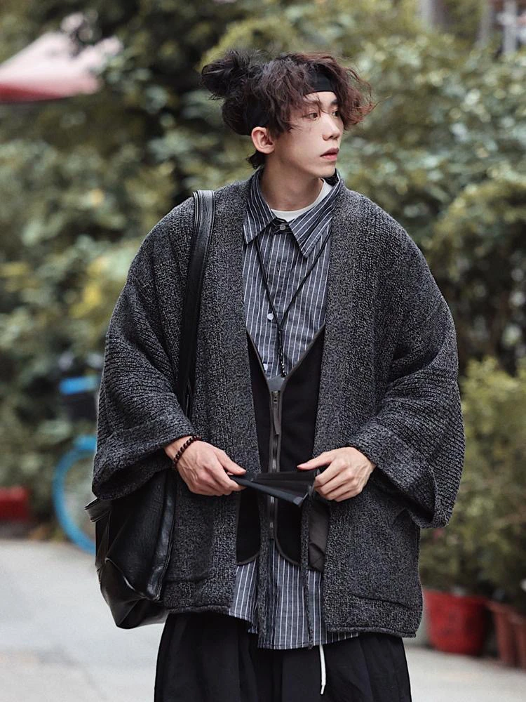 

Мужской японский винтажный массивный вязаный кардиган, большой свитер с рукавами «летучая мышь», осень-зима, уютное кимоно, пальто с запахом, куртка с завязками на талии