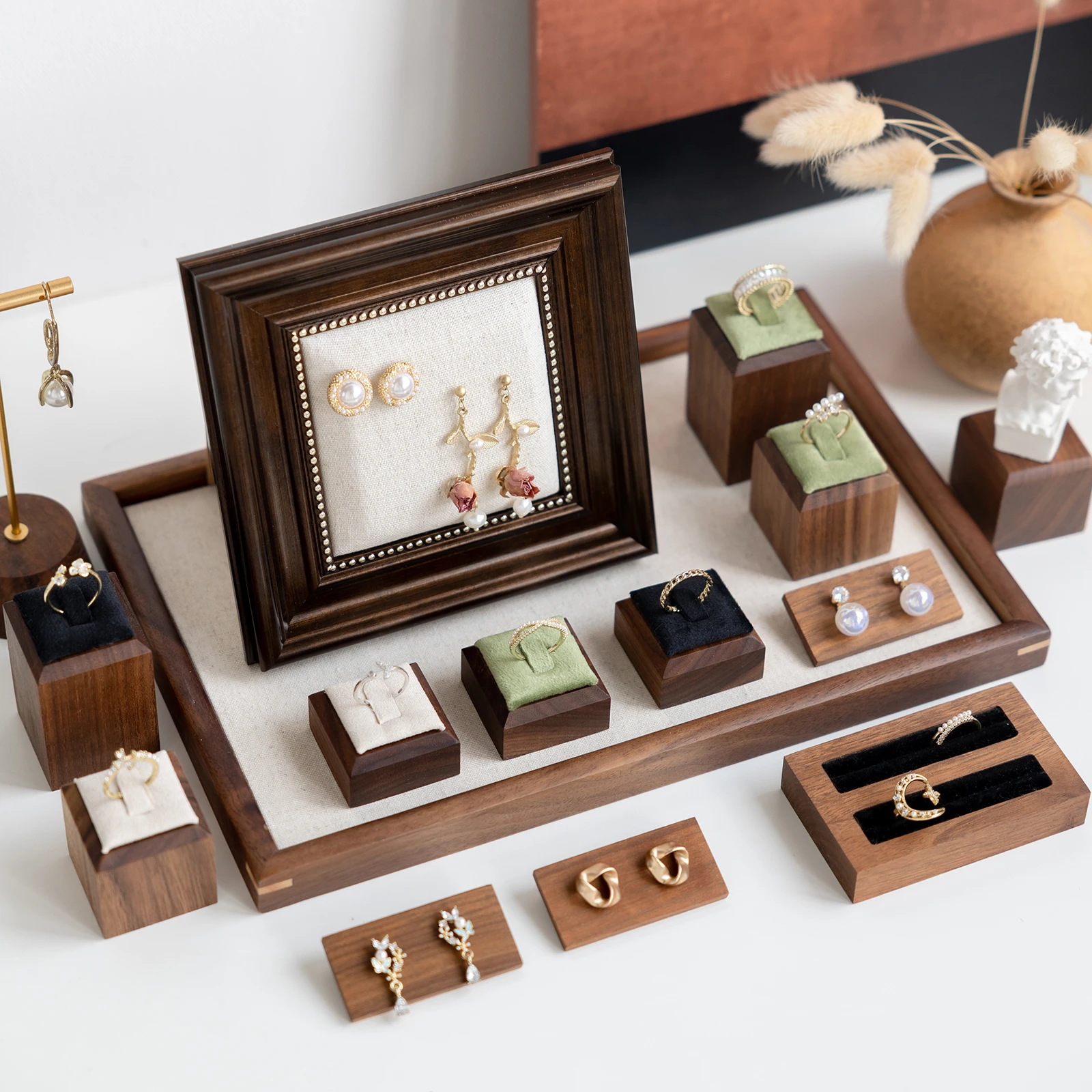 

Ring Display Set for Photography Velvet Ring Holder Earring Stand Frame Boutique Store Counter Showcase Decor Photo Prop Kit