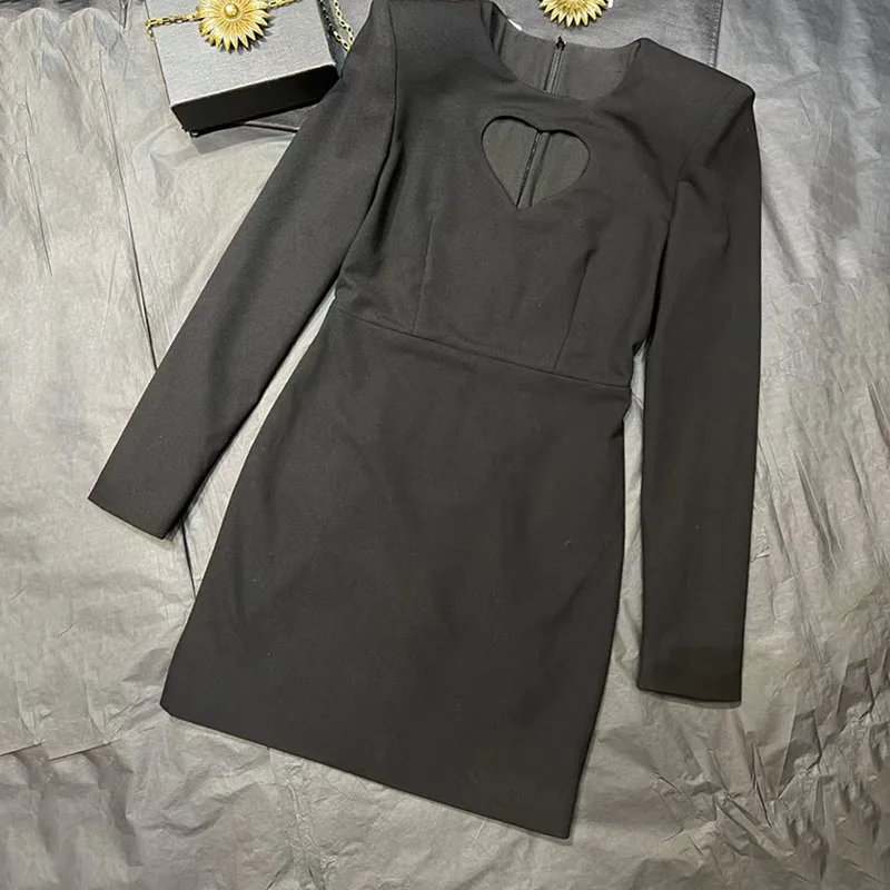 Women's Heart-Shaped Cutout Long-Sleeve Dress, Fashionable Commuter Mini Skirt, High-Quality Banquet Gown, 2026, Spring Collecti