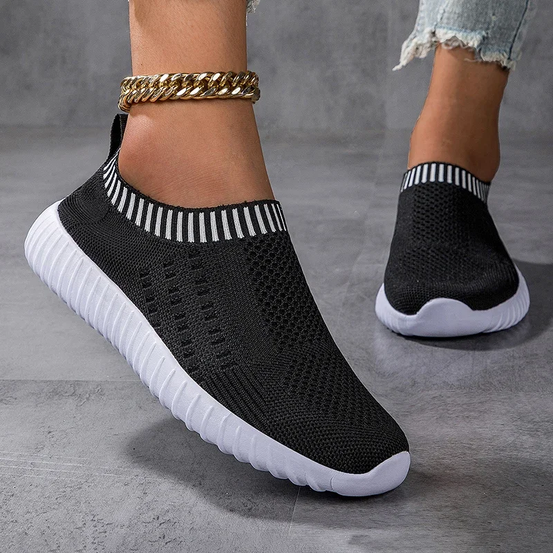 Women Flats Shoes Slip-on Fashion Breathable Walking Mesh Casual Shoes Sneakers Women Gym Vulcanized Tenis Shoes Female Footwear