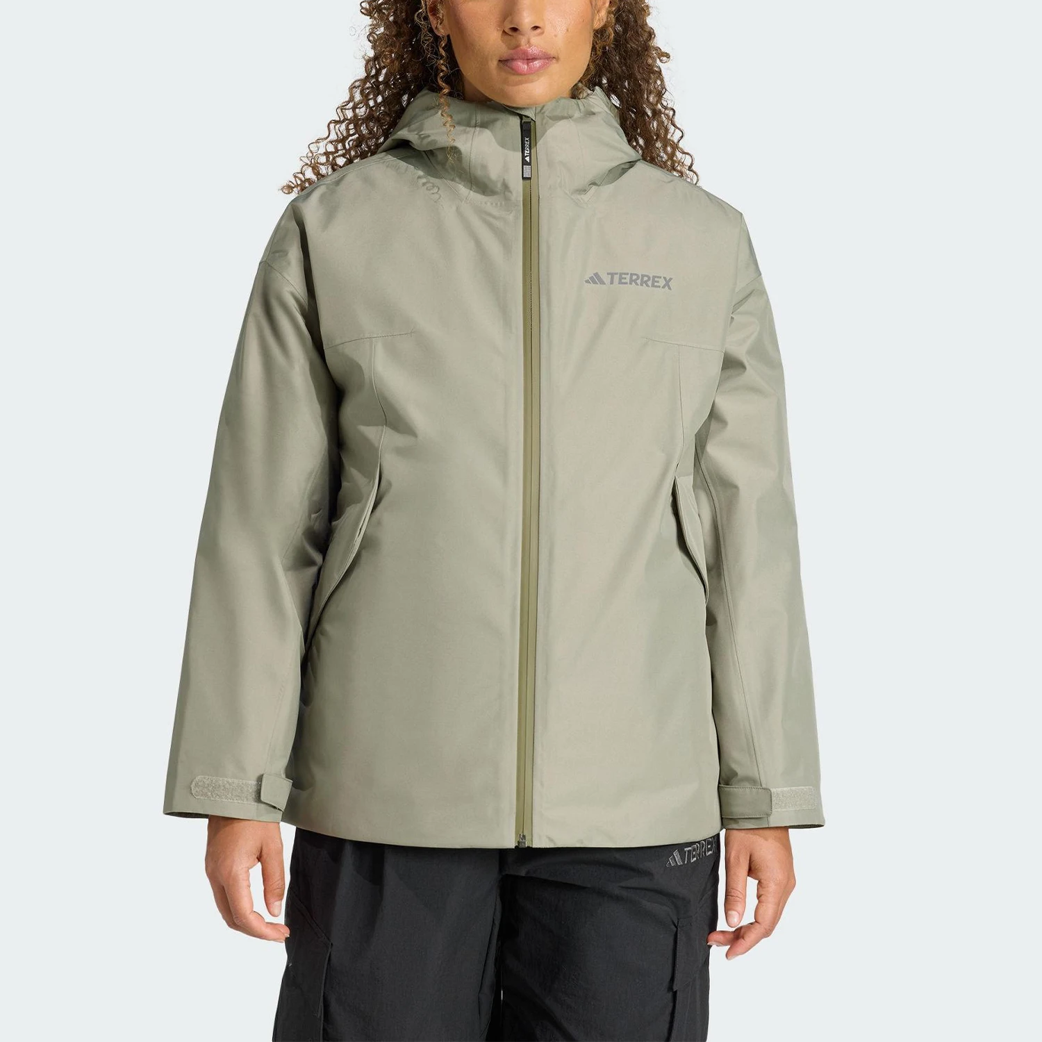 

Оригинальная женская осенняя ветровка Adidas Trefoil Three-in-One JV6244