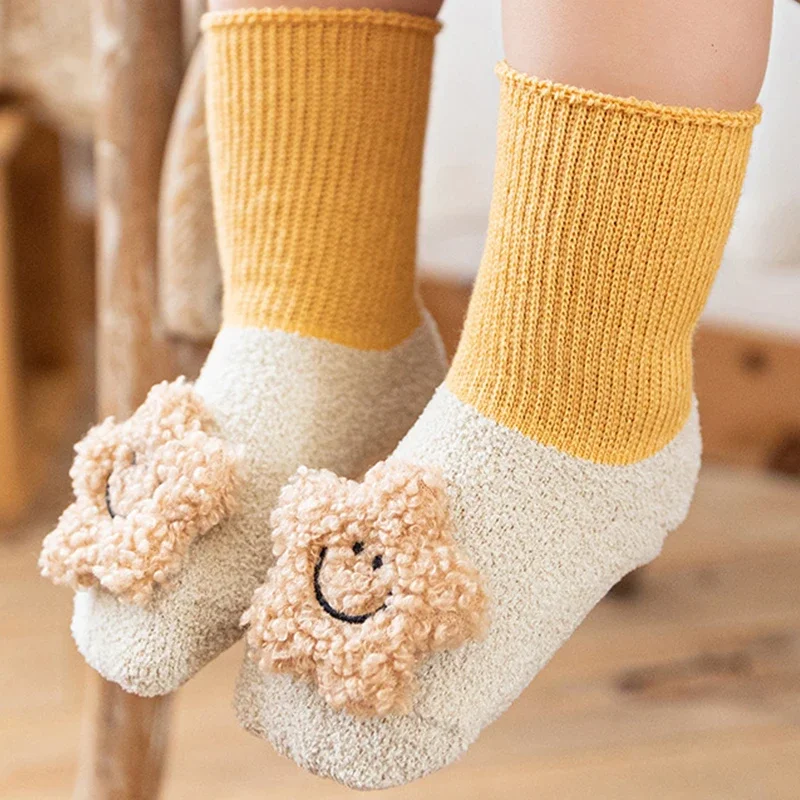 1 Pair Baby Floor Socks Fall and Winter Thickened Coral Velvet Toddler Socks Cartoon Doll Non-slip Newborn Baby\'s New Year Gift