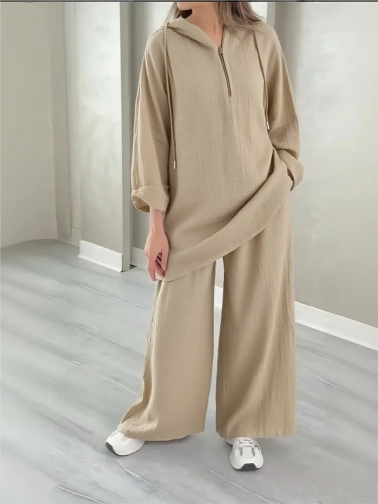 New Autumn And Winter Hooded Half-zipper Top Wide-leg Pants Large Size Suit Fashionable Casual Loose Solid Color Trousers Set