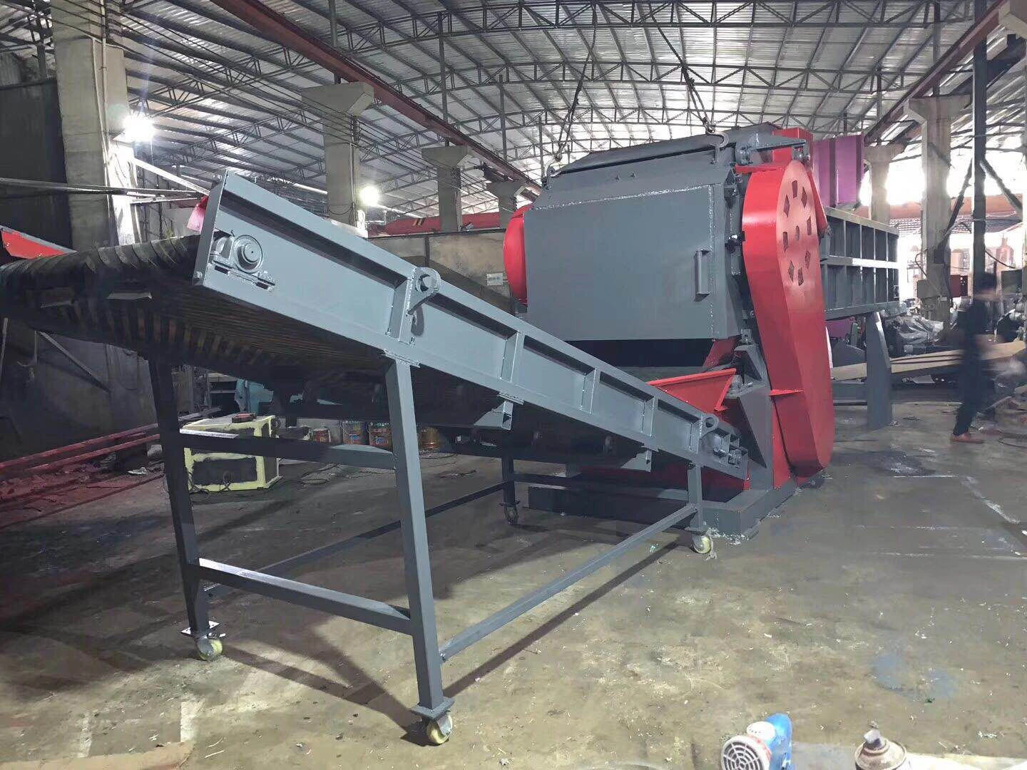 Plastic crusher fishing net plastic bag clothes nylon waste plastic crushing and washing machine