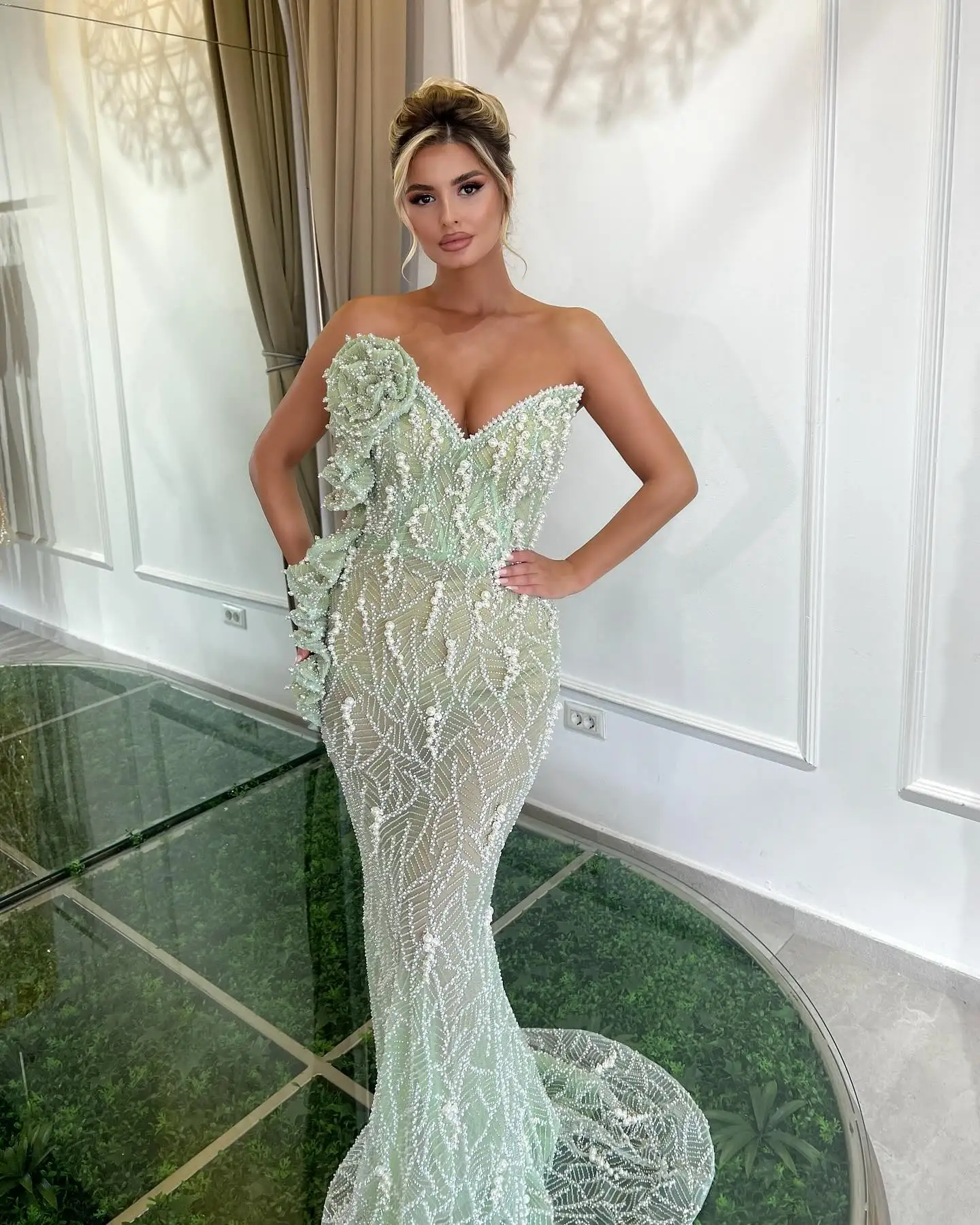 Women's Light Green Bandage Dress Sheer Tulle Leaf Embroidery Thin Straps Backless Mermaid Gown Green Accent Formal Party