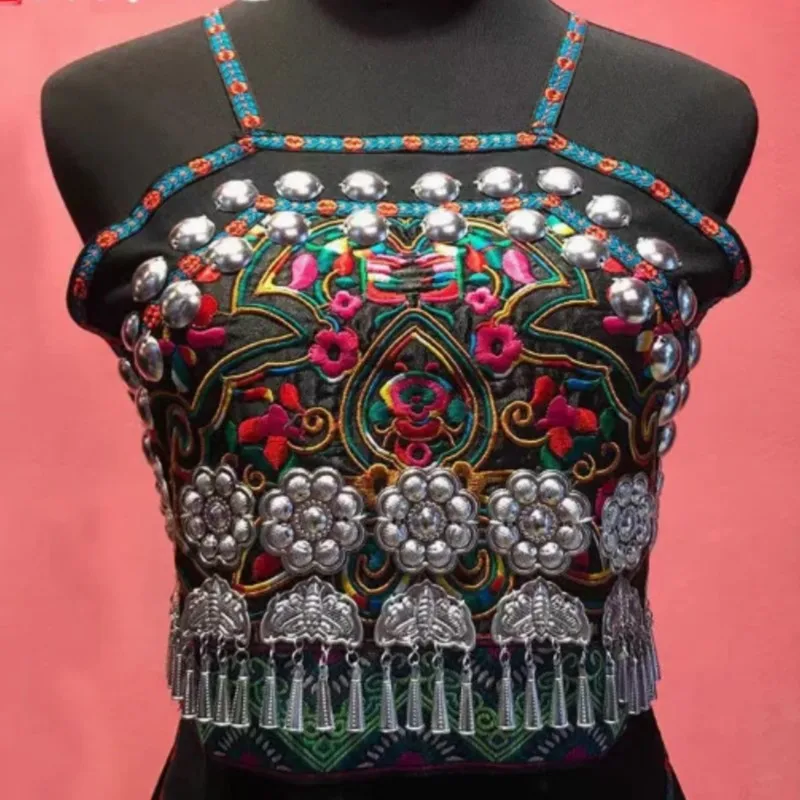 Chinese Retro Miao Ethnic Embroidered Belly Top for Women, Vintage Embroidery Sleeveless Vest Costume view 3