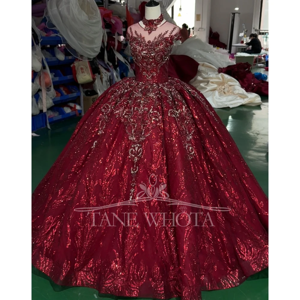 

Red Evening Dress O-Neck Cap Sleeve Lace-Up Keyhole Back Beaded Crystal Sequined Embroidered Customizable Gown