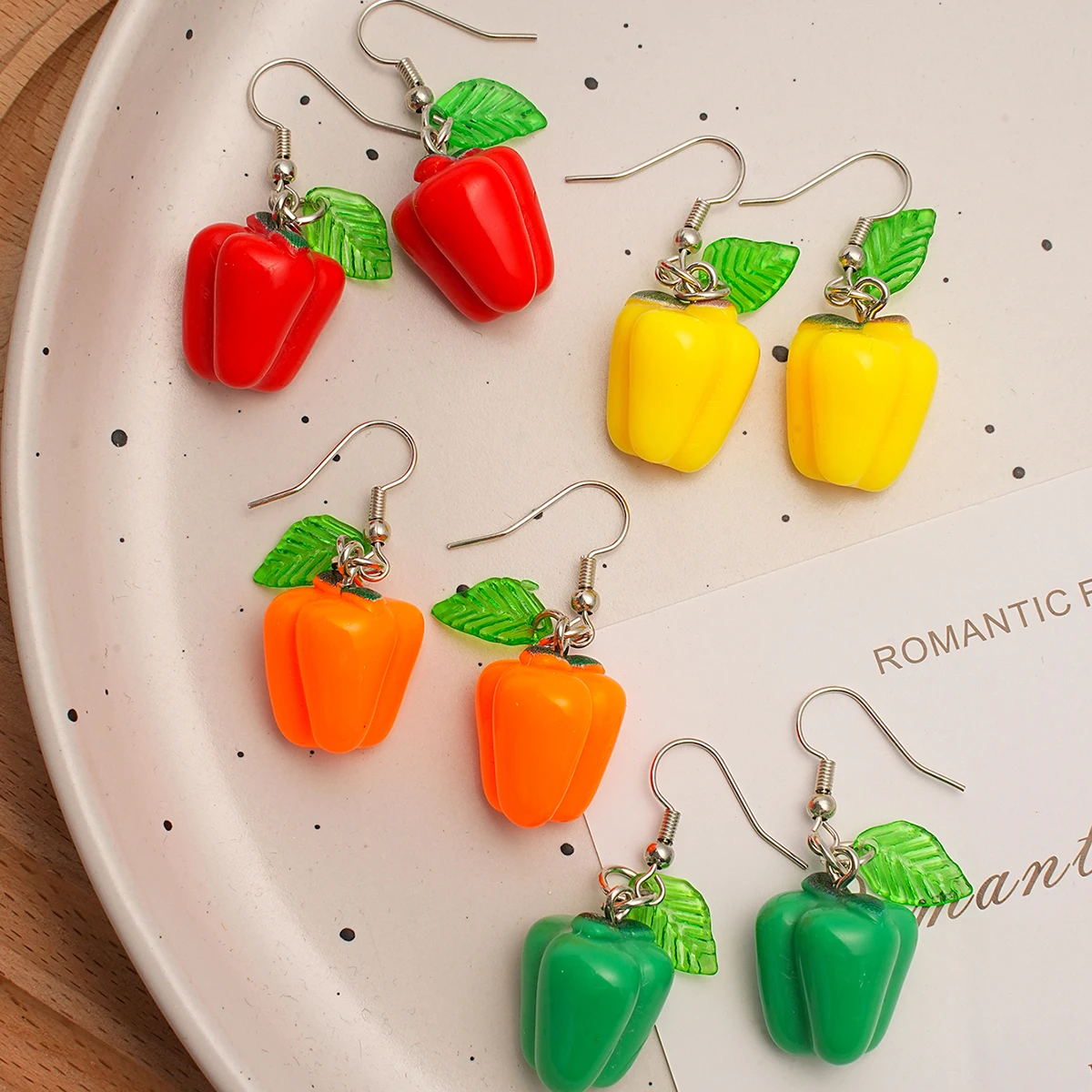 1 Pair of Fashionable Red Chili and Green Leaf Pendant Earrings - Cartoon Style Resin Women's Jewelry, Suitable for Casual Wear