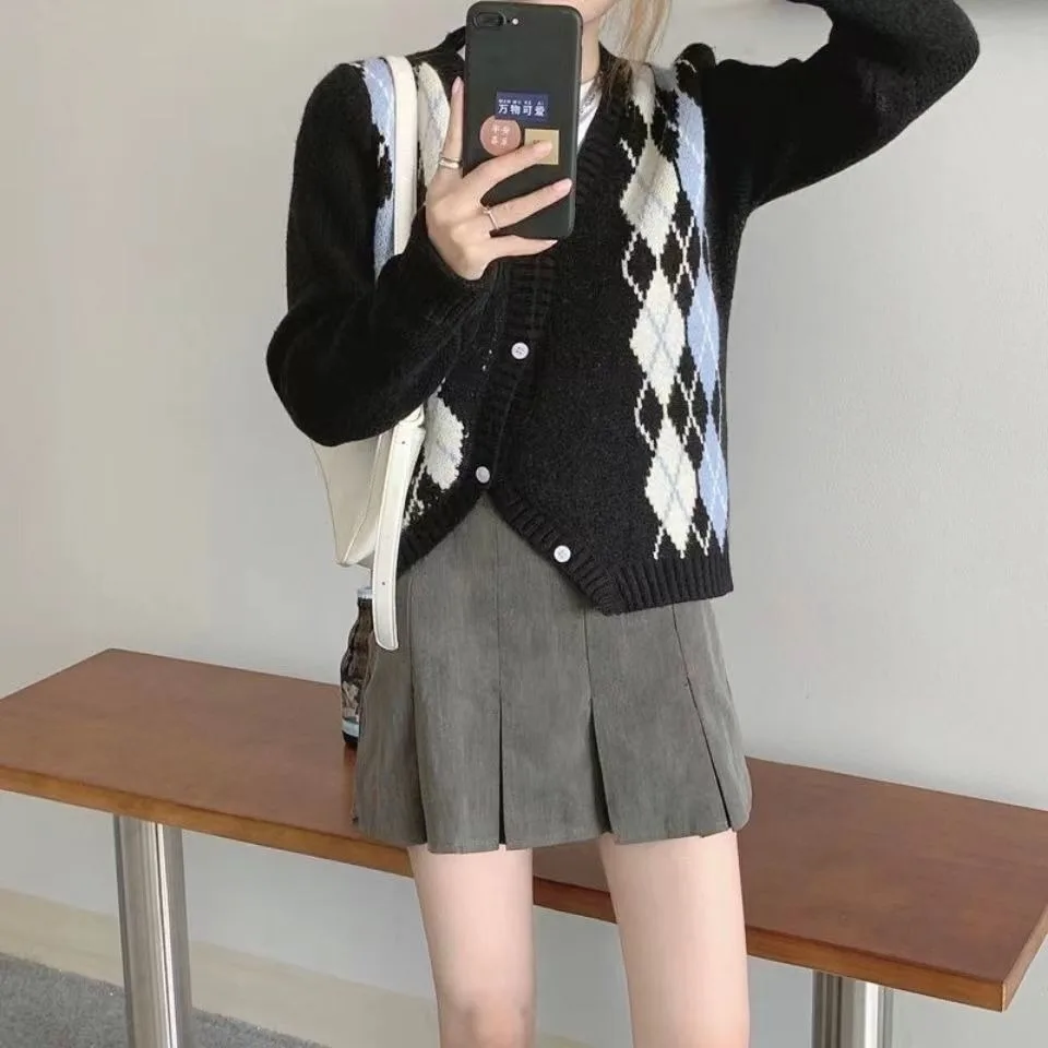 England Style Women's Fashionable Irregular Crochet Thick Knit Top with Argyle Pattern Casual Cardigan Sweater for Autumn Winter