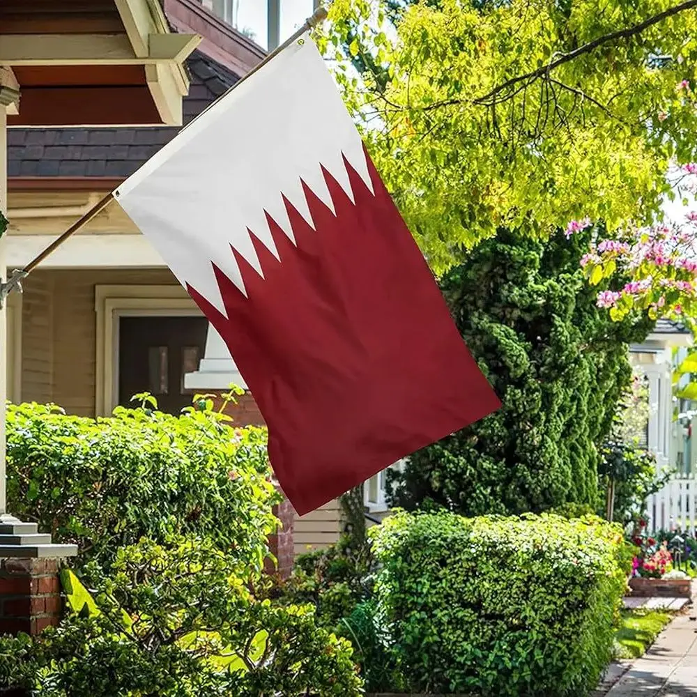 راية وطنية معلقة بعلم قطر مقاس 90 × 150 سم #1