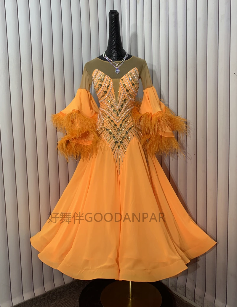 Nieuwe ballroomdansjurk Standaard dansjurk ballroomjurk voor wedstrijden moderne danskostuum oranje flare mouw
