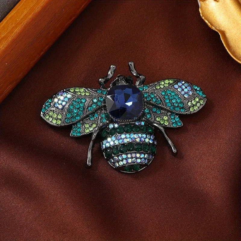 1PCS Luxury Crystal Bee Badges Pins for Women Men Fashion Unisex Clothing Insect Series Classic Brooches Corsage Lapel Pin