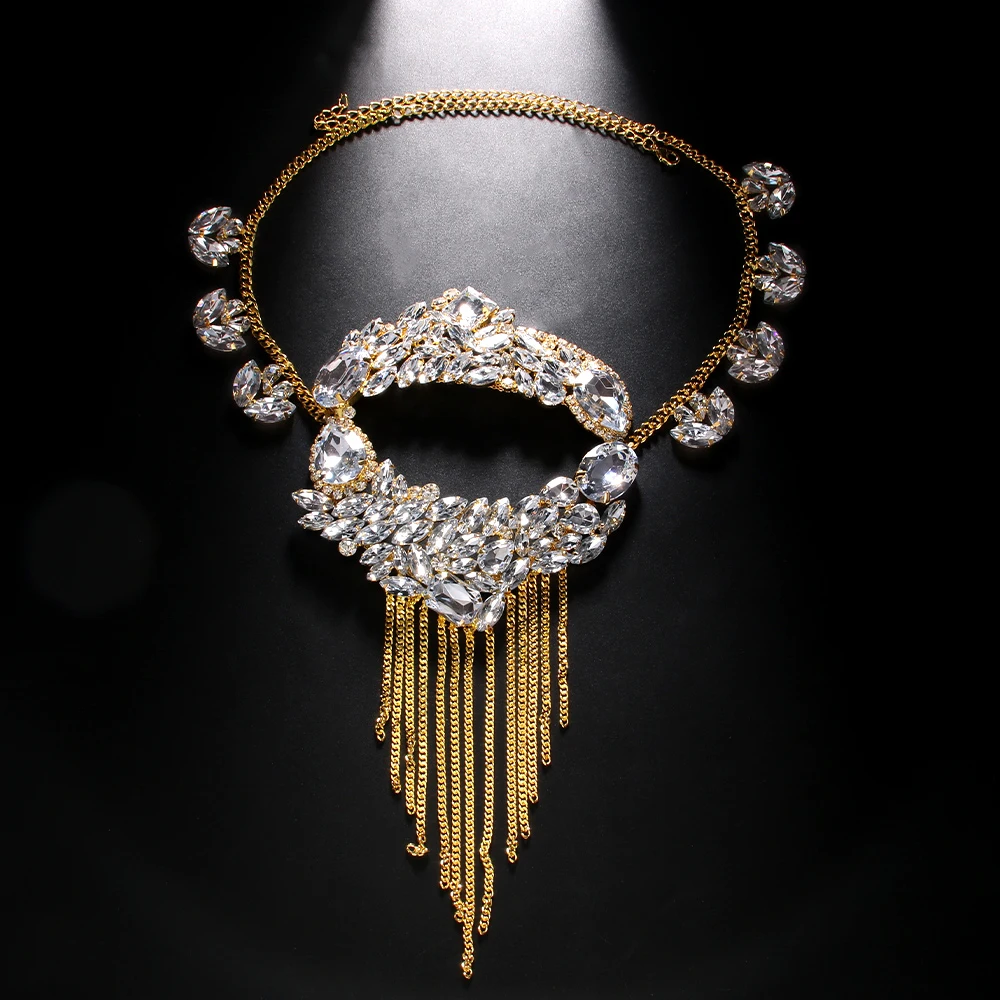 Masque de luxe en cristal strass pour femmes, bijoux pour le visage, chaîne, pompon, mascarade, danse, Cosplay, couvre-yeux, accessoire de fête de bal