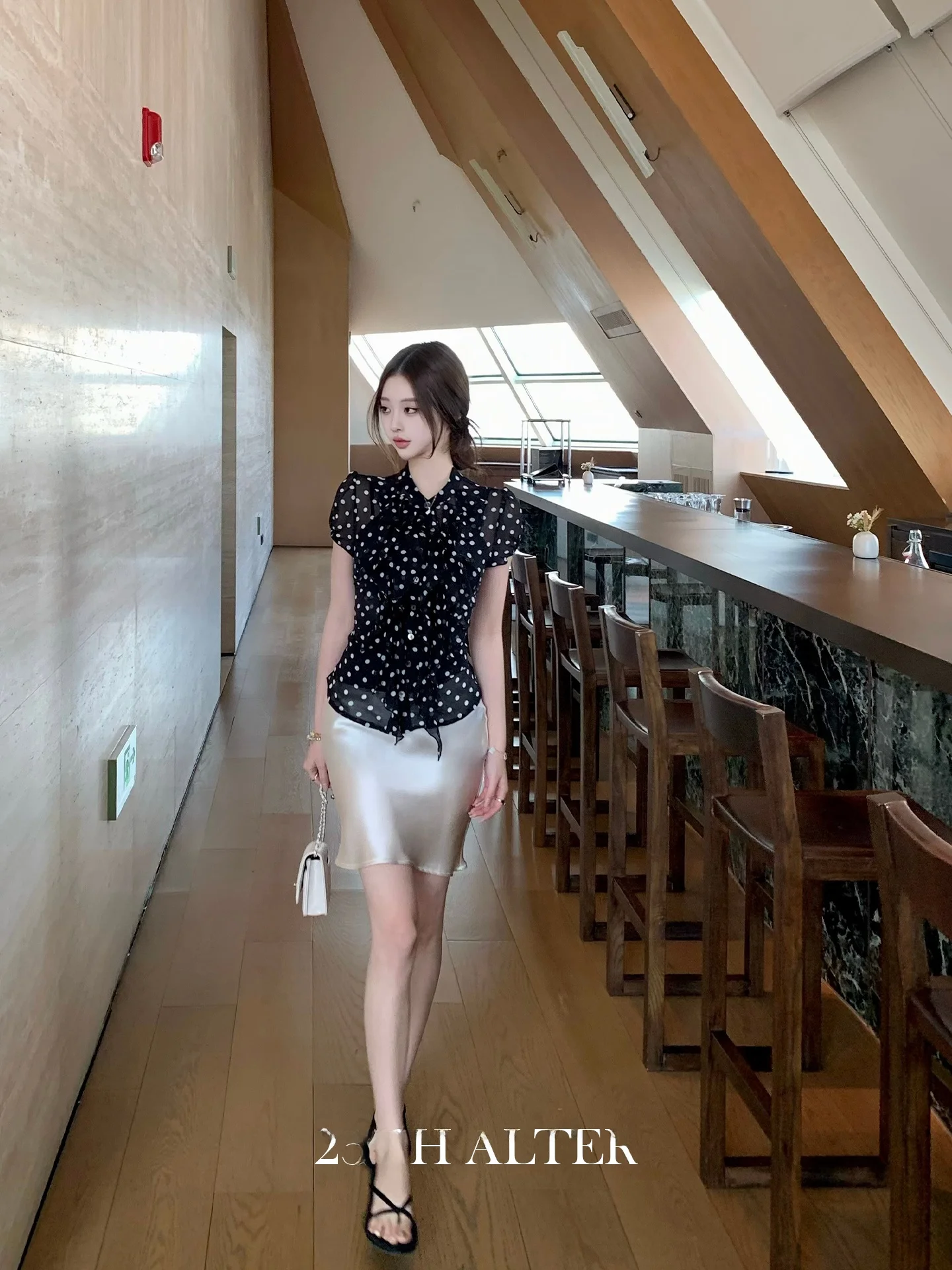 

Элегантная атласная юбка-карандаш с эффектом «рыбий хвост» и прямым кроем, со средней талией, для женщин