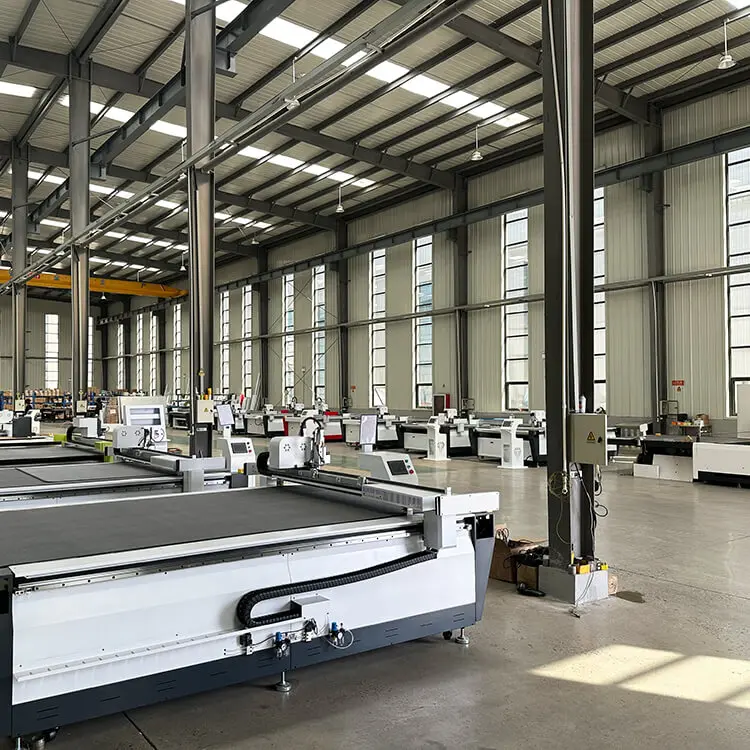 Most Popular Fast Speed Advertising CNC Cutting Plotter Printed PVC Foam Board Cutting Machine With CCD