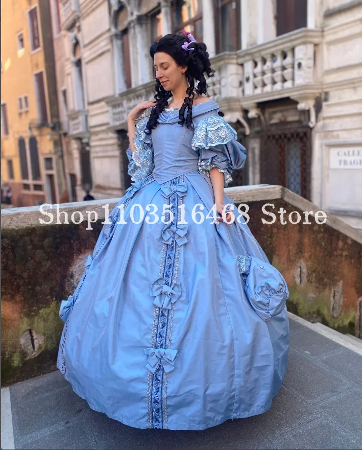 Vestidos de noche victorianos esponjosos azules, corpiño elegante, apliques de lazo de satén, encaje, mascarada Medieval personalizada