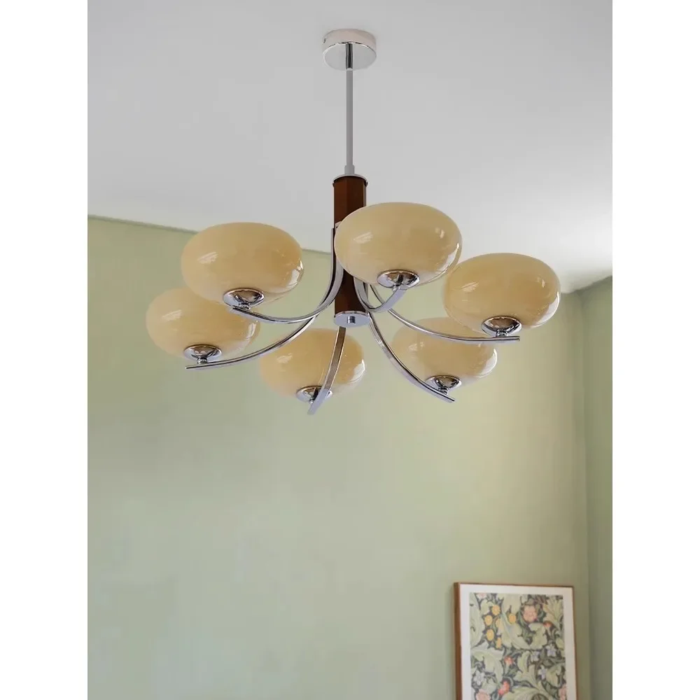 Middle aged bedroom cream Bauhaus chandelier, solid wood chandelier, French restaurant, living room main light, high-end design