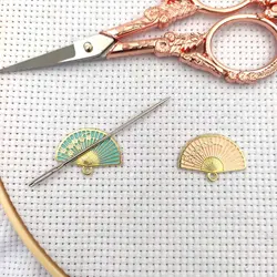 Magnetic Needle Minders Cross Stitch Sewing Magnet Needle Keeper Finder Japanese Fans Embroidery Accessories Needle Nanny Holder