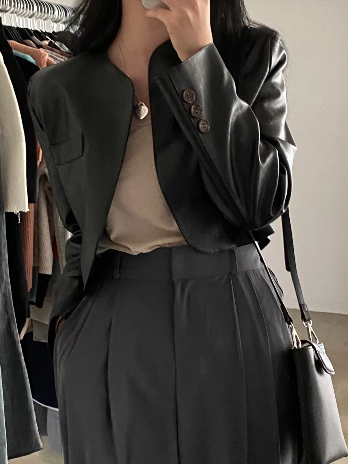 シックなオルトスベボタン装飾ルーズPUレザージャケットロングスベレディースジャケットアウターヴィンテージスレ秋新作