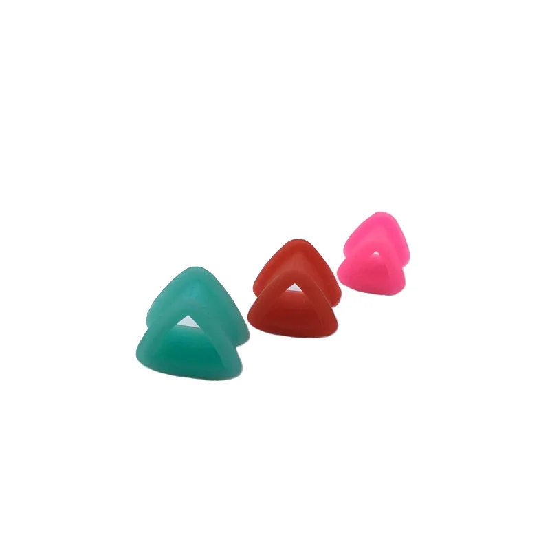 WKOUD 2pcs Triangle Soft Silicone Ear Plugs Flesh Ear Tunnels Ear Gauges Ear Expanders 4-26mm Mix Colors Body Piercing Jewelry