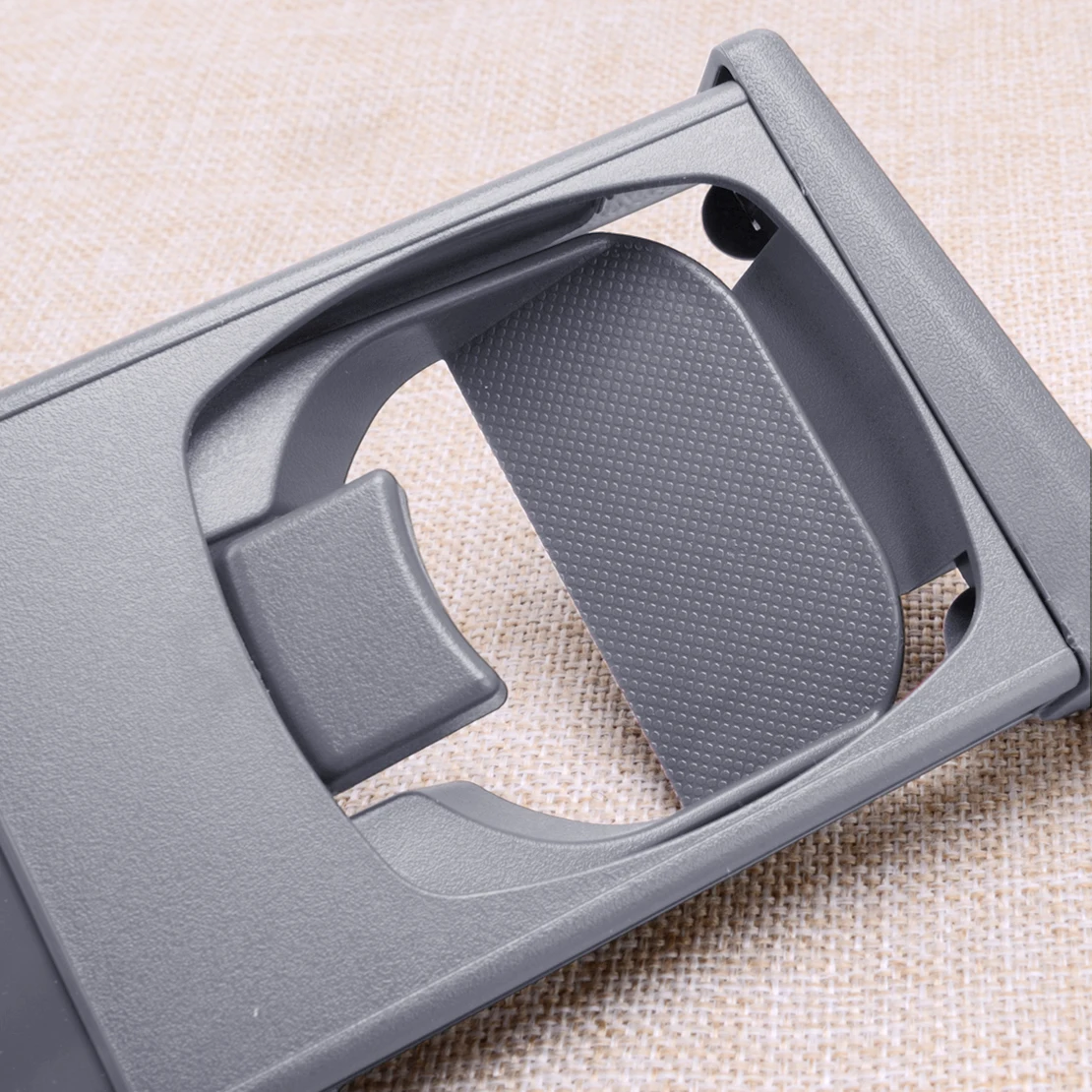 

1 пара серого переднего держателя чашки, накладка, подходит для Toyota Hilux Vigo Fotuner 2014 2013 2012 2011 2010 2009 2008 2007 2006 2005