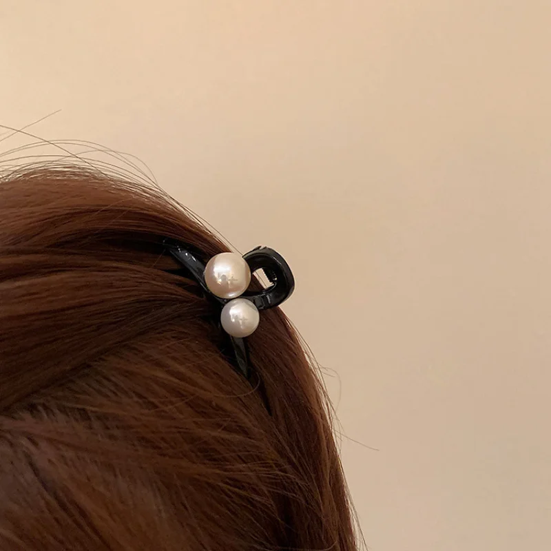 

Korea Fashion Small Hair Claw For Women Pearl Girl Black Hairclips Lady Elegance mini pin Hair accessories woman