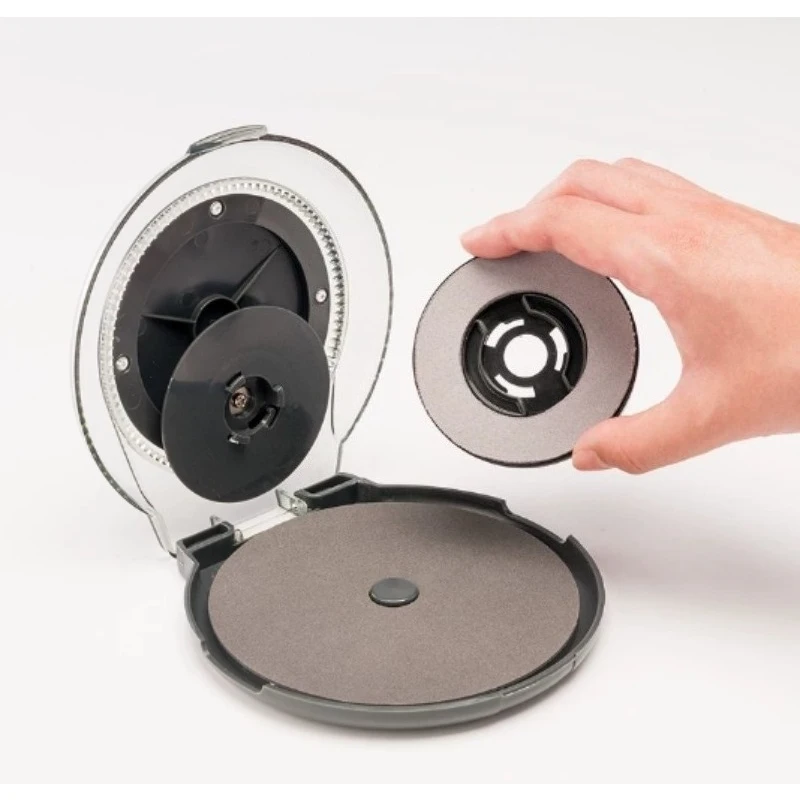 CD DVD Scratch Repair Kit Manual Polisher, Resurfacing Tool for Scratched Music Discs, Restores Data and Playback
