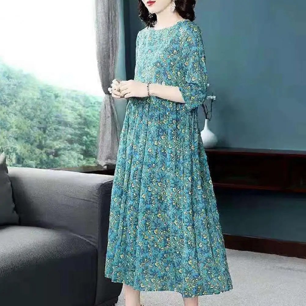 

Commuting Dress Elegant Floral Print A-line Midi Dress with Pleated Big Hem Half Sleeves for Plus Size Women for Dating